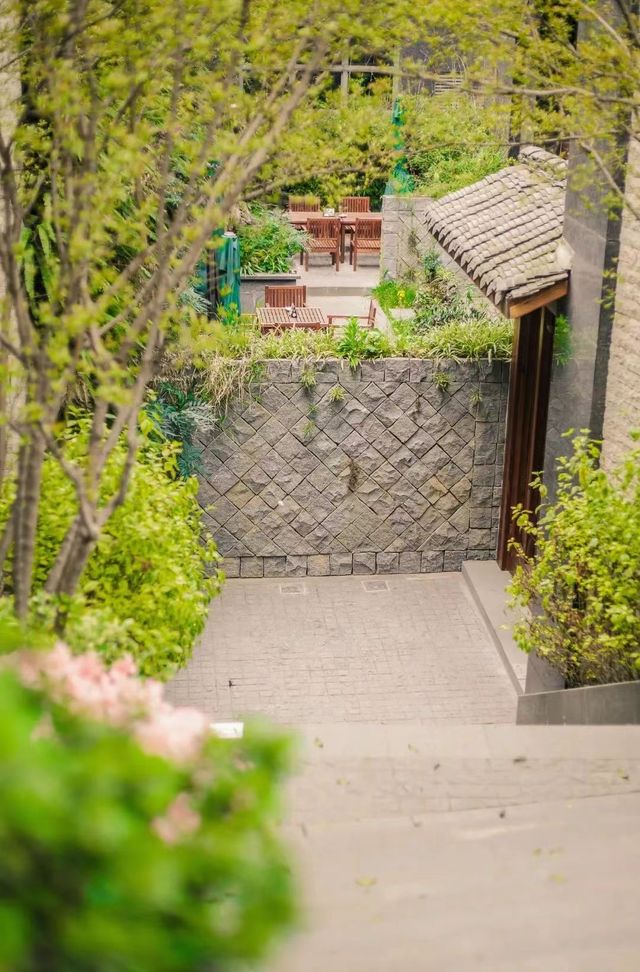 寫誠%茶空間%。