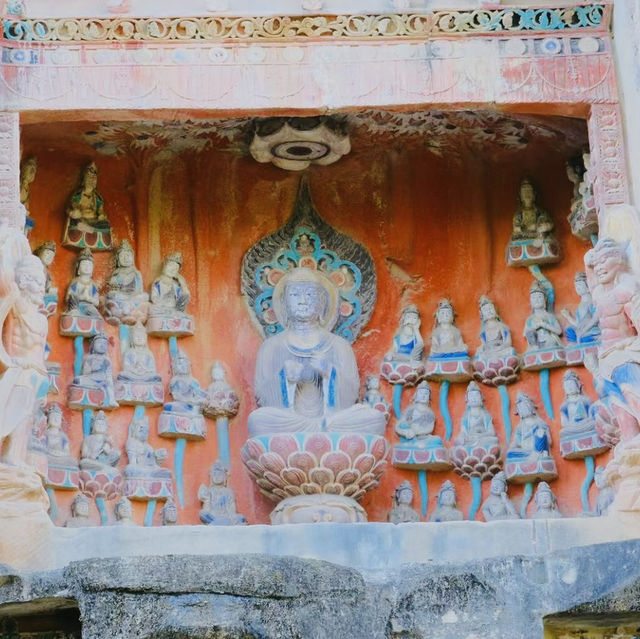 巴中一日遊@南龕石窟風景區