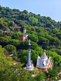 西班牙 Guell 桂爾公園的地勢與建築融合