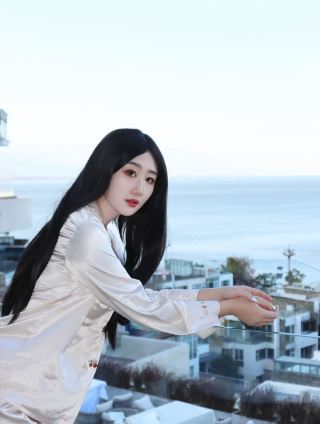 에르하이 호수 옆에 있는 관하이 호텔은 머물기에 좋은 곳입니다.