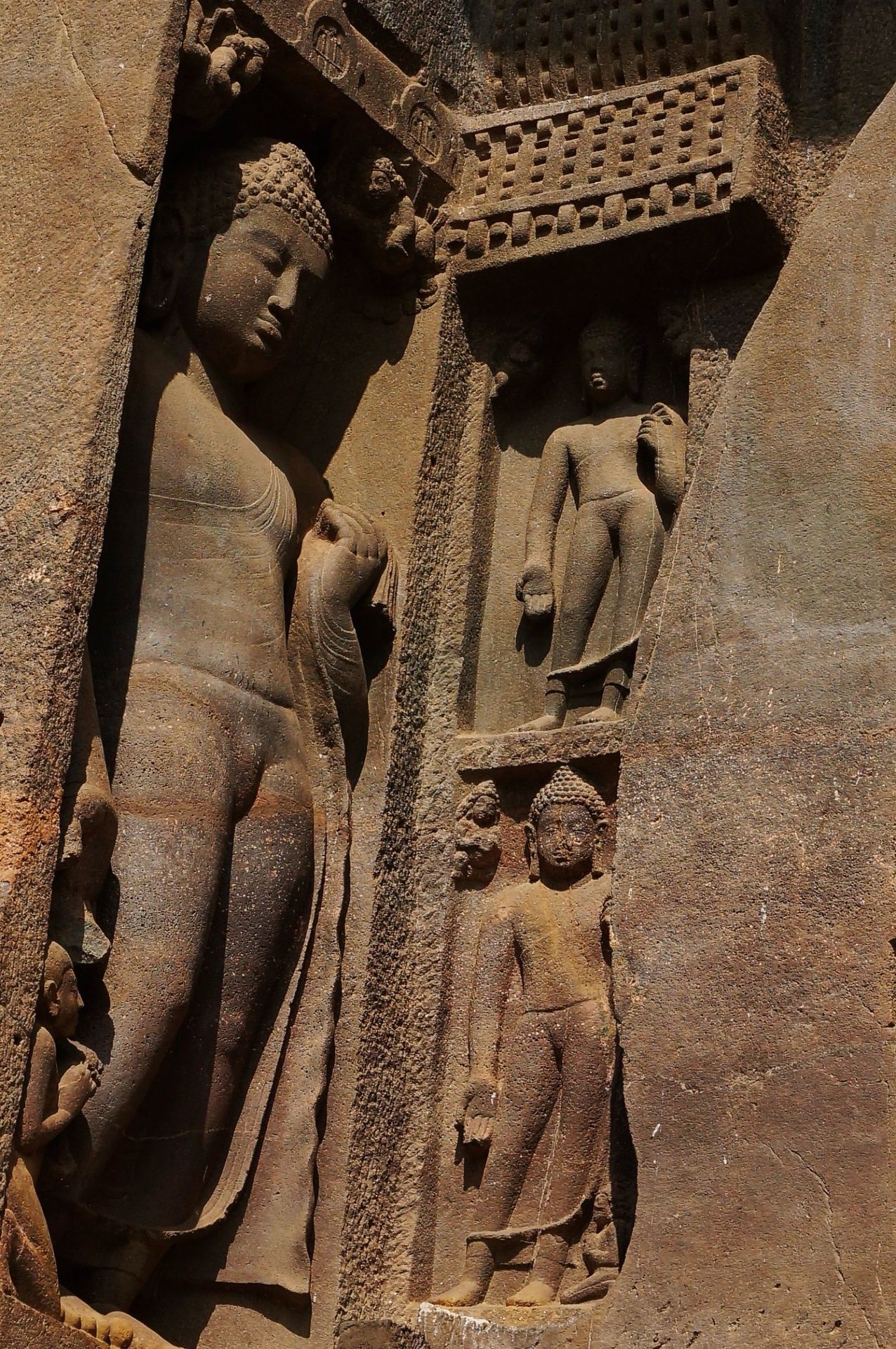 "Peacock Kingdom" India Buddhist Grottoes Guide
