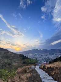 會澤金鐘山日落之旅：邂逅一場城市的溫柔暮色