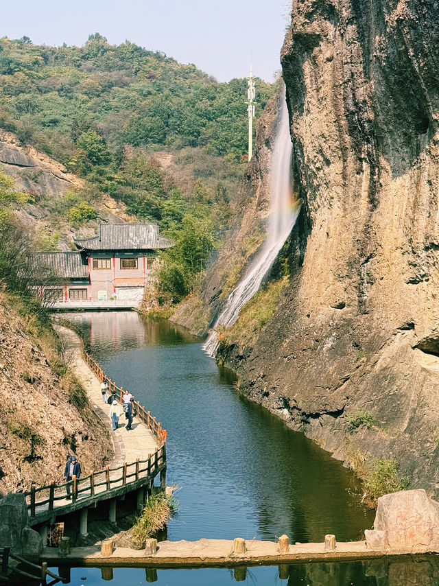 Don’t miss to see the Beauty of Dabie Mountain Scenic Valley