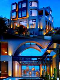 青石為路半山為名大理悅蓮莊海景度假酒店