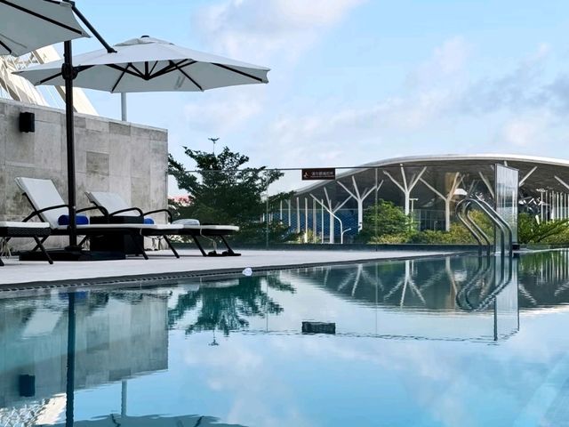 🏊🏻‍♂️深圳高空游向日落！CP值爆錶無邊際泳池Staycation🌇