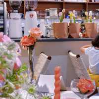 廈門松柏約會、過生日的湖邊漂亮店～