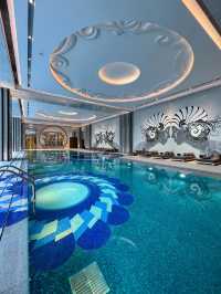 澳門最美室內泳池｜卡爾拉格斐酒店的時尚水境🏊‍♀️