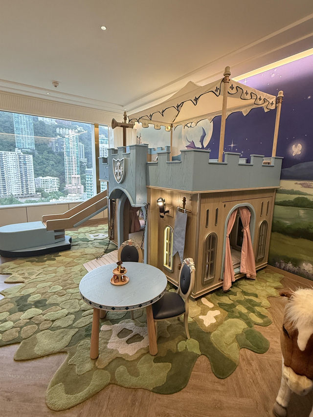 港島香格里拉酒店的兒童套房，真的是市區親子酒店天花板！二胎家庭直接衝就對了～ 