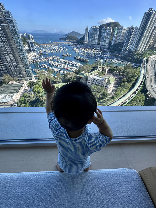 推門見海的香港親子酒店，真的治癒了帶娃焦慮！今次帶寶寶來港玩兩日，揀咗南區半島，節奏慢啲，體驗感超高💯