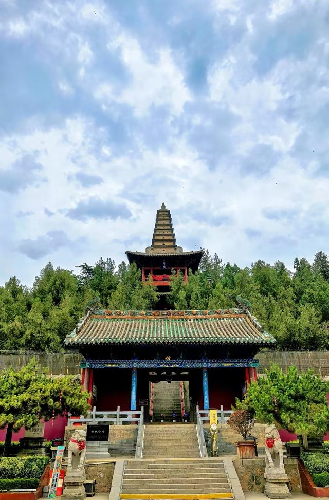 大唐普救寺·西廂緣起地。
