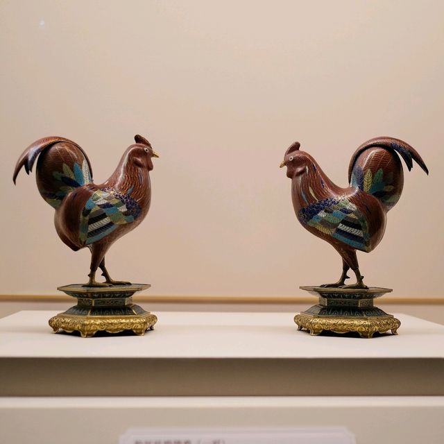 Legacy in Enamel – Robert Chang’s Cloisonné Gift at Shanghai Museum ✨🖌️