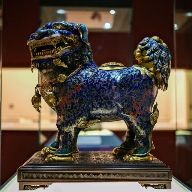 Gleaming Artistry – Cloisonné Treasures at Shanghai Museum ✨🖌️