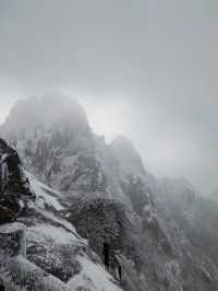 黃山冬日仙境！保姆級雪景攻略+冷門機位大公開 杭州出發2h直達！黃山雪景封神了家人們！ 
