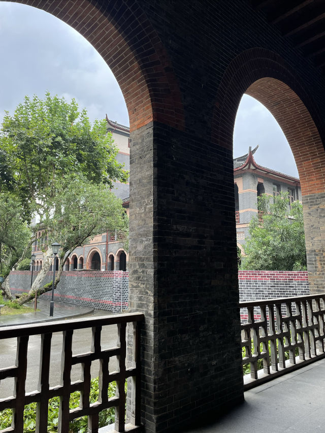 “上海最美大學”聖約翰大學·格致樓