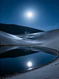 甘肅敦煌:鳴沙山月牙泉共舞千年,莫高窟壁畫裡藏著飛天的浪漫