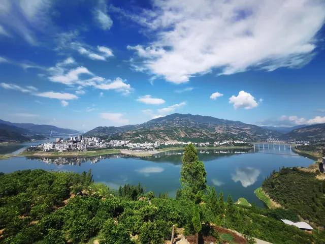 自駕賞三峽好風光 自駕賞三峽好風光