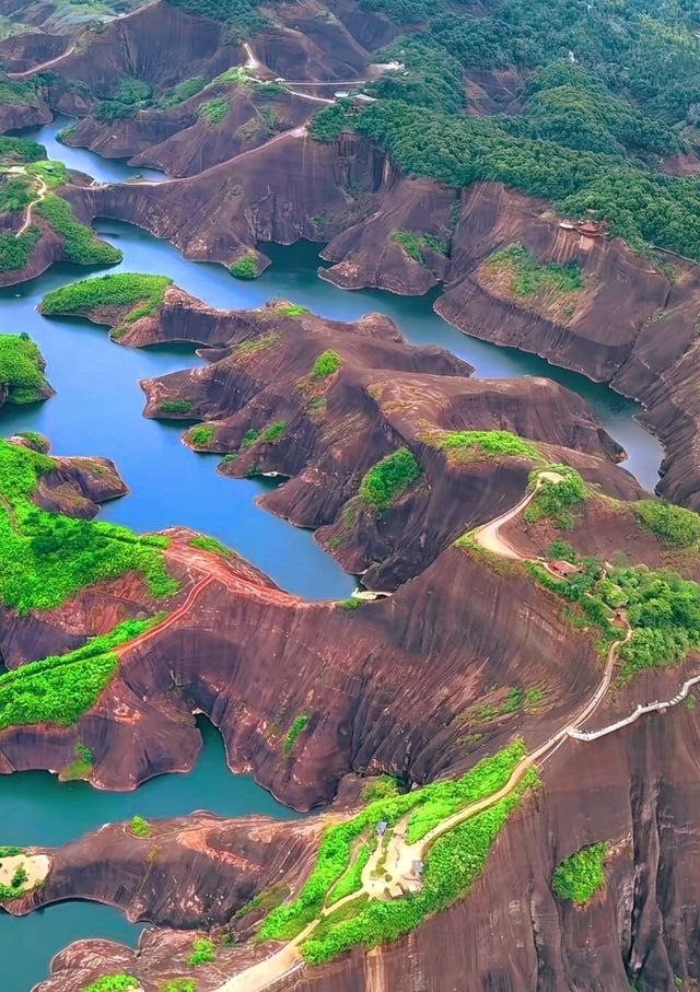 帶爸媽郴州3天2晚|人均800打卡霧漫丹霞仙境 帶爸媽郴州3天2晚|人均800打卡霧漫丹霞仙境