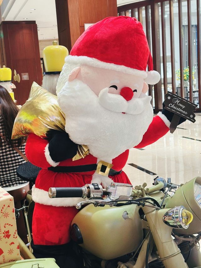 魔都免費旋轉木馬天花板實現遛娃自由