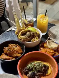 開恩茲|暫停思考,請來看看海、小酌一杯和發呆