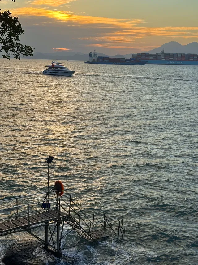 香港堅尼地城旁15min 路程西環泳棚|值得嗎 香港堅尼地城旁15min 路程西環泳棚|值得嗎