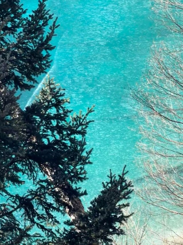 冰凝玉鏡,九寨溝冬日限定暴擊,藍冰琉璃海,美到窒息!