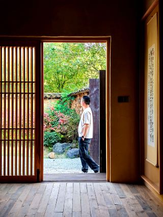 Stay in a real-life landscape painting and unlock the hidden resort secrets of Xinchang.