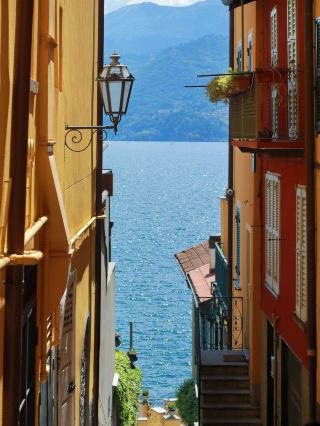 7-day multi-country Europe tour guide—save this quick reference