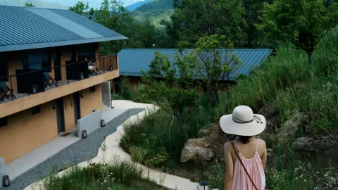 Can I stay here forever? — traveler post in Zhenba