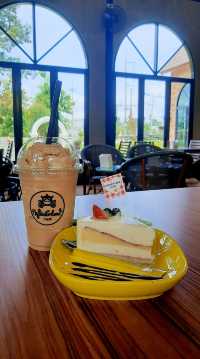 Wonderland cafe 