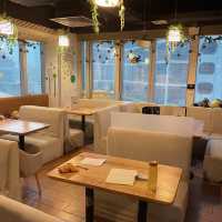 邊食邊玩 Chill Café