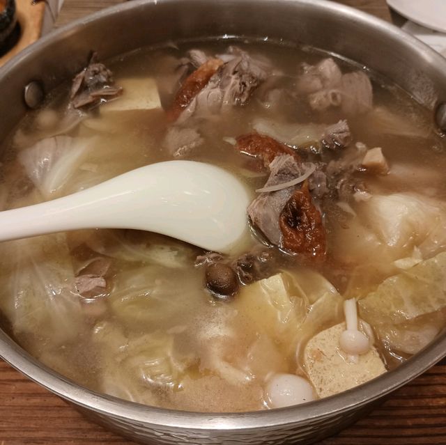 上菜 片皮鴨專賣店 桃園店
