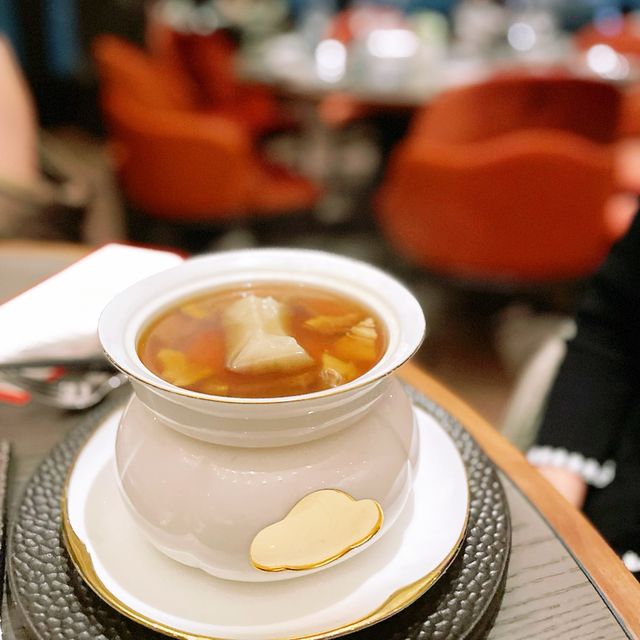 俯瞰香港夜景約會餐廳🍴