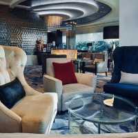 Nice & cozy lounge area!
