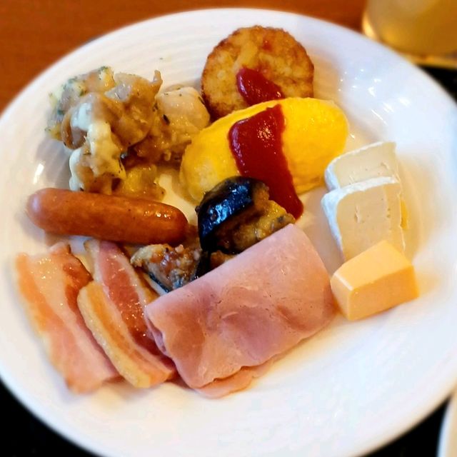 【メルキュールホテル札幌】赤が印象的なオシャレなホテル
