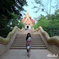 วัดผาตากเสื้อ วิวแม่น้ำโขง