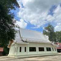 เที่ยววัดทำบุญ