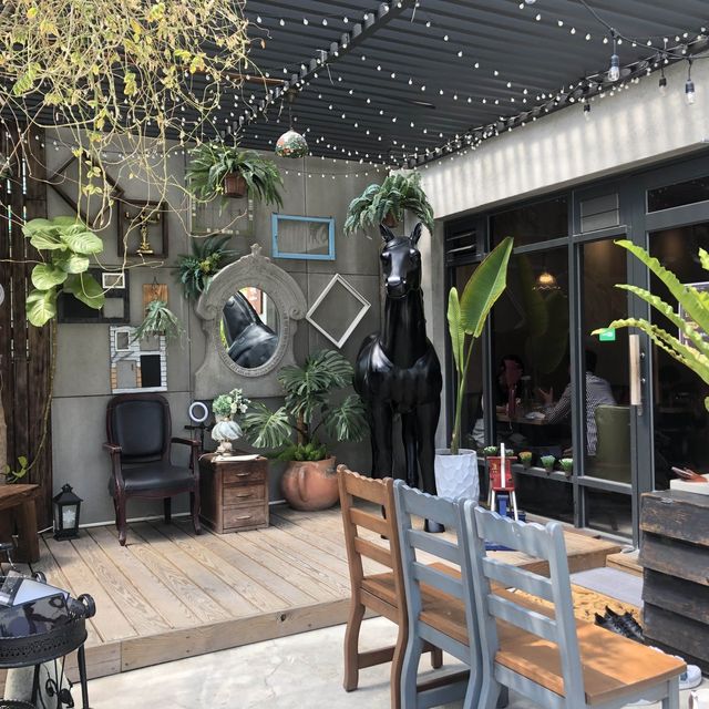 台中貓餐廳-貓邸老咖