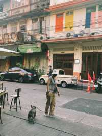 ย้อนเวลาไปคาเฟ่ ณ Wallflowers Cafe