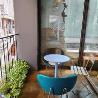 An excellent fine cafe at Shin Heung market, HB01
