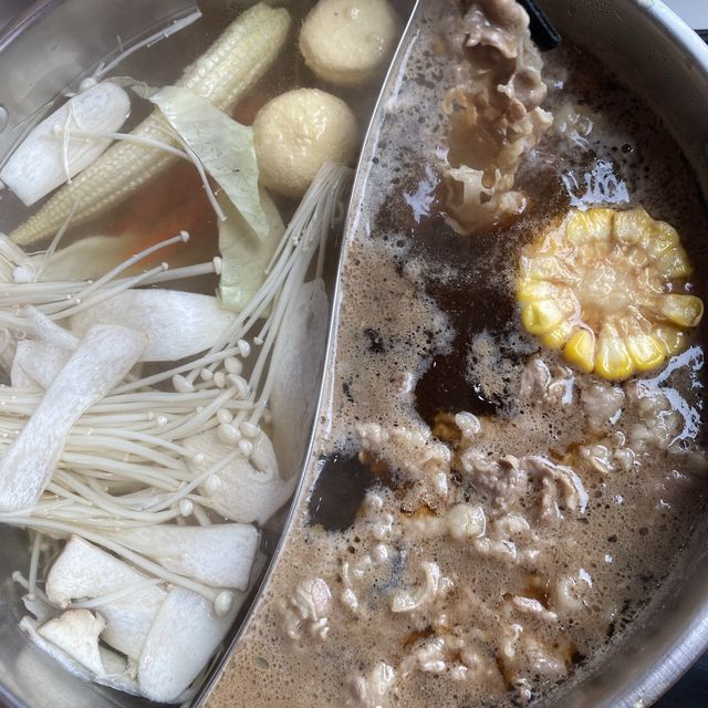 สุกี้ตี๋น้อยบุฟเฟ่ต์เนื้อบริสเกตออสเตรเลีย 219฿ 😋