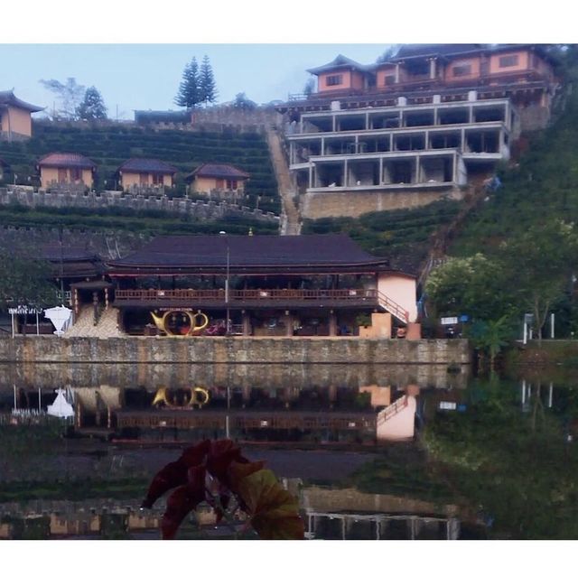 ลีไวน์ รักไทย รีสอร์ท – Lee Wine Ruk Thai Resort