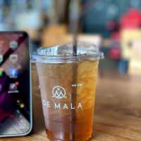 คาเฟ่ ร้านอาหาร ที่พัก ครบจบในที่เดียว