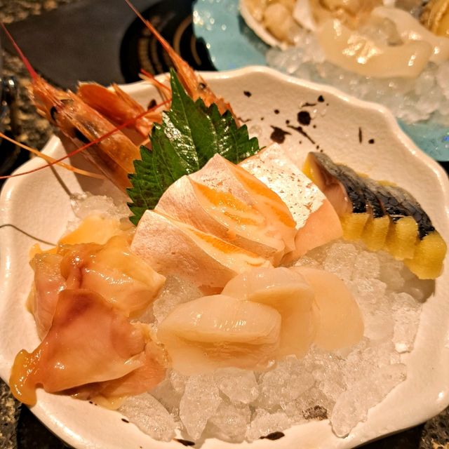 品嚐頂級食材日本A4和牛生蠔刺身，海鮮盛宴等你來