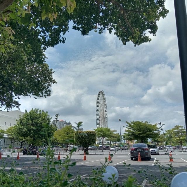 เอเชียทีคชิคช่วงรอร้านเปิด