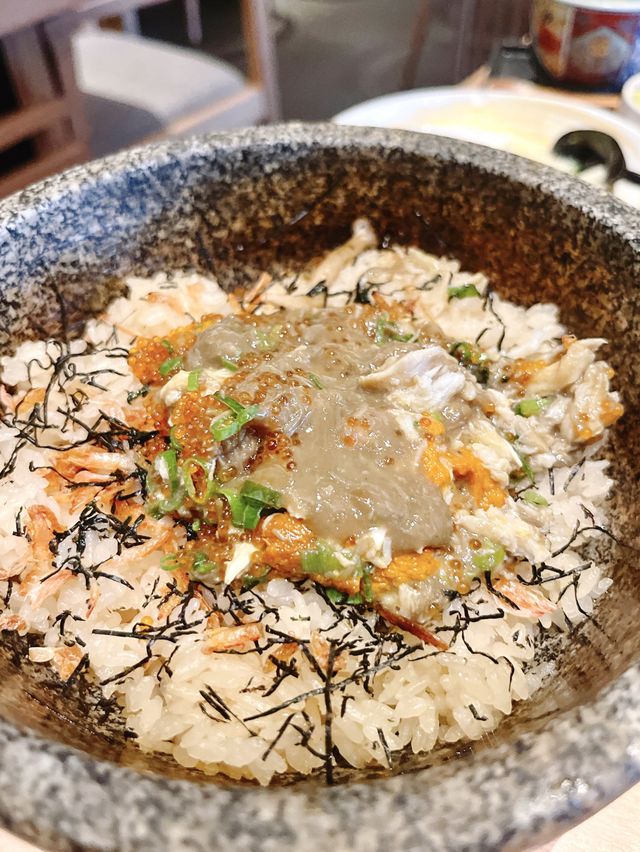 高質日式餐廳，必食松葉蟹海膽石鍋飯😋🦀