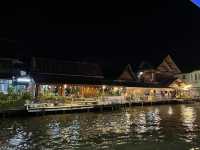 นั่งเรือชมหิ่งห้อย ที่ตลาดน้ำอัมพวา
