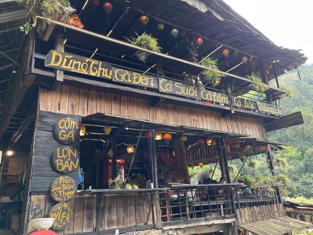 Dung Thu Restaurant ร้านอาหารในหมู่บ้านกั๊ตกั๊ต