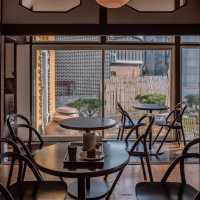首爾Kitte Cafe：舒適明亮，受歡迎的下午茶聚會地點