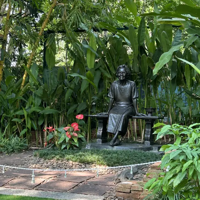 帶您遊覽空訕區的詩麗吉王后公園