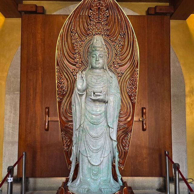 Jing An Temple วัดเก่าแก่ใจกลางเซี่ยงไฮ้